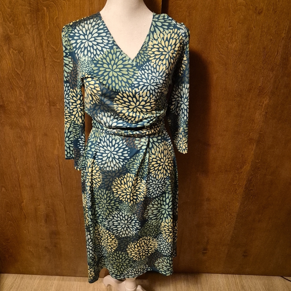 NWT PattyBoutik Blue and Yellow Floral Midi Dress - Picture 4 of 16
